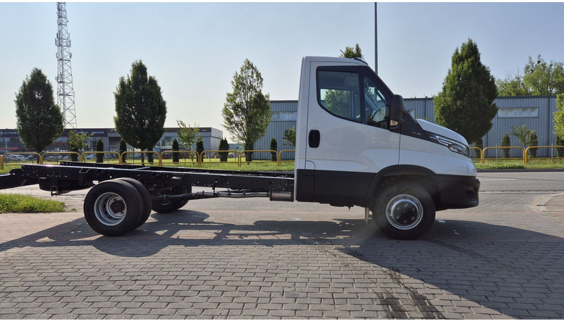 Iveco Daily 70C18 - nowe! - Шаси кабина: снимка 4 Iveco Daily 70C18 - nowe! - Шаси кабина: снимка 4