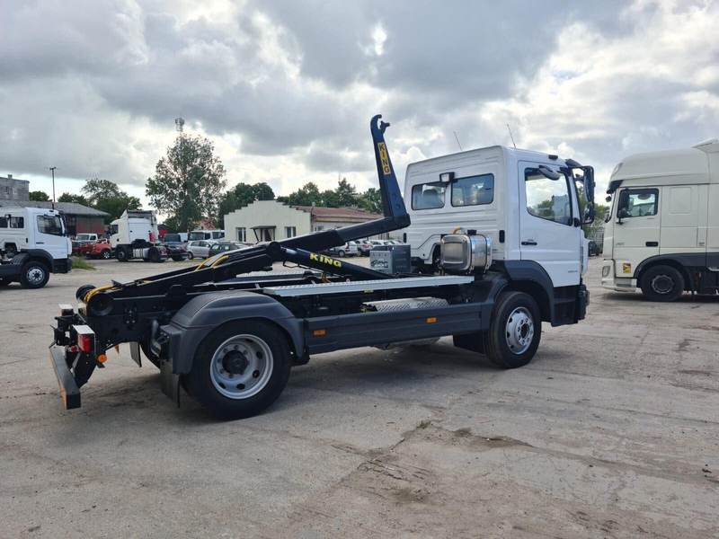 Mercedes-Benz Atego 1527L - Мултилифт с кука камион: снимка 1 Mercedes-Benz Atego 1527L - Мултилифт с кука камион: снимка 1