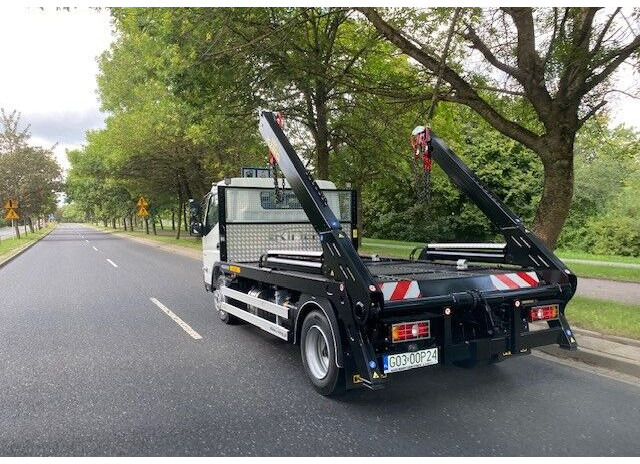 Mitsubishi Fuso 9C18 bramowiec BR6 - Мултилифт за контейнери камион: снимка 5 Mitsubishi Fuso 9C18 bramowiec BR6 - Мултилифт за контейнери камион: снимка 5