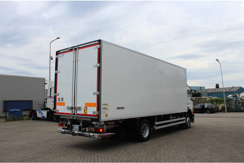Mercedes-Benz Axor 1829 * MANAUL * EURO5 * 4X2 * CARRIER SUPRA 850 * - Рефрижератор камион: снимка 4 Mercedes-Benz Axor 1829 * MANAUL * EURO5 * 4X2 * CARRIER SUPRA 850 * - Рефрижератор камион: снимка 4