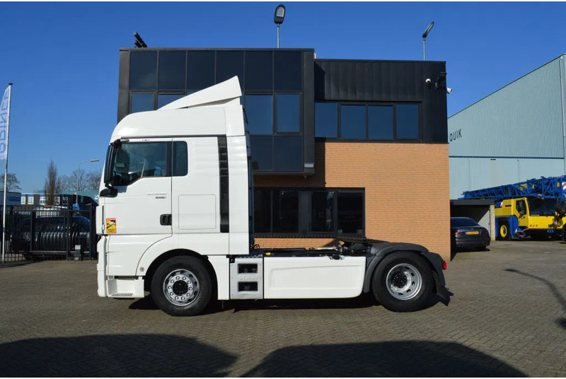 MAN TGX 18.480 * RETARDER * EURO6 * 4X2 * 2 TANK * - Влекач: снимка 2 MAN TGX 18.480 * RETARDER * EURO6 * 4X2 * 2 TANK * - Влекач: снимка 2