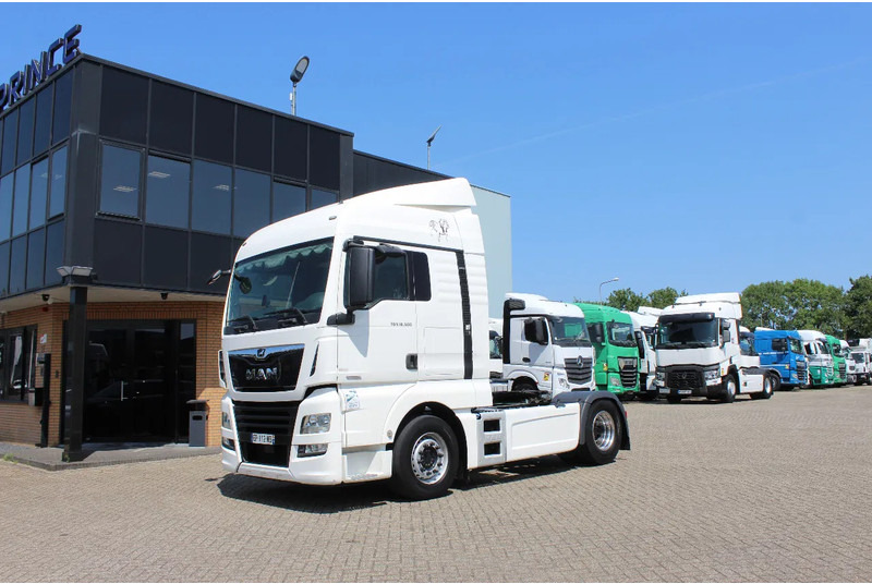 MAN TGX 18.500 * RETARDER * 4X2 * FULL SPOILER * - Влекач: снимка 1 MAN TGX 18.500 * RETARDER * 4X2 * FULL SPOILER * - Влекач: снимка 1