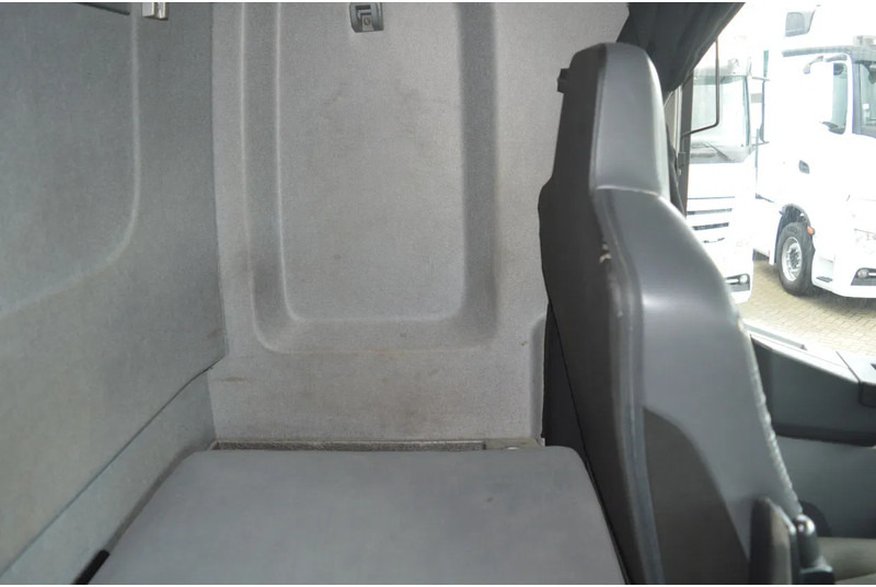 Влекач Renault T460 * EURO6 * T460 * 4X2 * RETARDER *: снимка 11