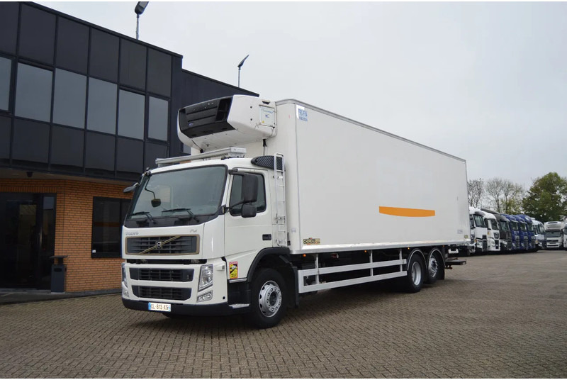 Volvo FM 370 * EURO5 * CARRIER SUPRA 950 SILENT * 6X2 * - Рефрижератор камион: снимка 1 Volvo FM 370 * EURO5 * CARRIER SUPRA 950 SILENT * 6X2 * - Рефрижератор камион: снимка 1