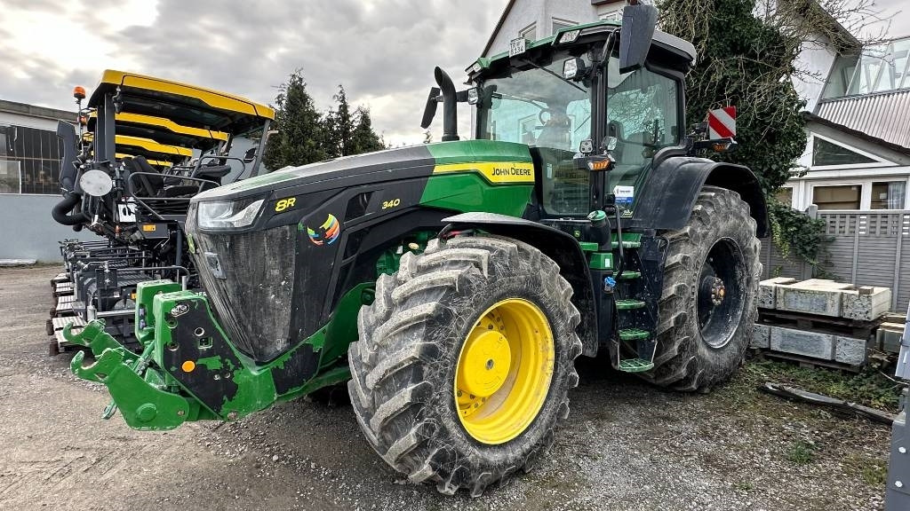 John Deere 8R 340 - Трактор: снимка 1 John Deere 8R 340 - Трактор: снимка 1
