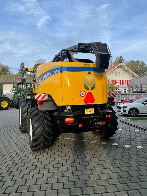 New Holland FR 450 - Силажокомбайн: снимка 5 New Holland FR 450 - Силажокомбайн: снимка 5