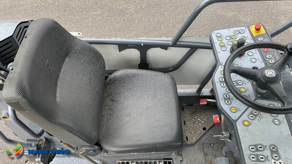 Асфалтополагач Vögele SUPER 1303-3i / AB340-3TV (1,80 - 3,40 m): снимка 26 Асфалтополагач Vögele SUPER 1303-3i / AB340-3TV (1,80 - 3,40 m): снимка 26