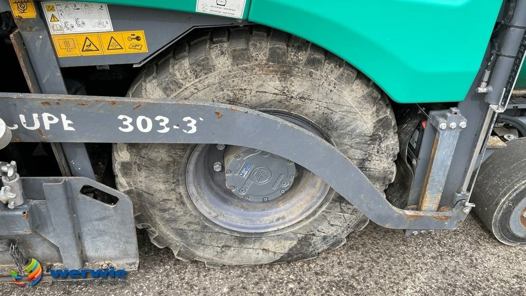 Асфалтополагач Vögele SUPER 1303-3i / AB340-3TV (1,80 - 3,40 m): снимка 9 Асфалтополагач Vögele SUPER 1303-3i / AB340-3TV (1,80 - 3,40 m): снимка 9