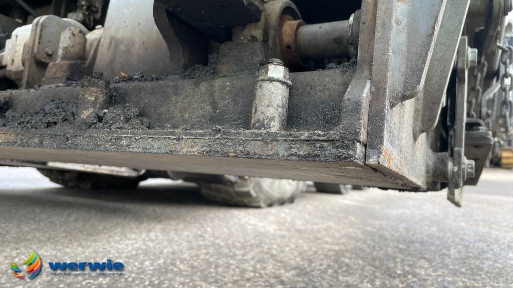 Асфалтополагач Vögele SUPER 1303-3i / AB340-3TV (1,80 - 3,40 m): снимка 15 Асфалтополагач Vögele SUPER 1303-3i / AB340-3TV (1,80 - 3,40 m): снимка 15