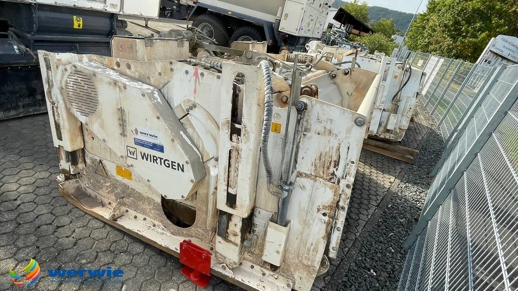 Wirtgen WS 250 - Техника за слагане на асфалт: снимка 2 Wirtgen WS 250 - Техника за слагане на асфалт: снимка 2