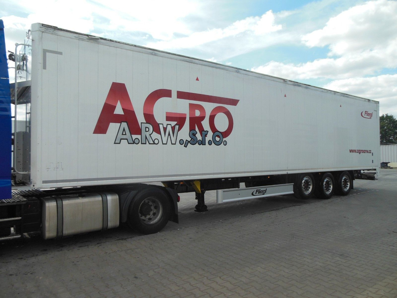 Fliegl SDS 390, 95m3, SAF, 2 STÜCK AM LAGER - С плъзгащ под полуремарке: снимка 2 Fliegl SDS 390, 95m3, SAF, 2 STÜCK AM LAGER - С плъзгащ под полуремарке: снимка 2
