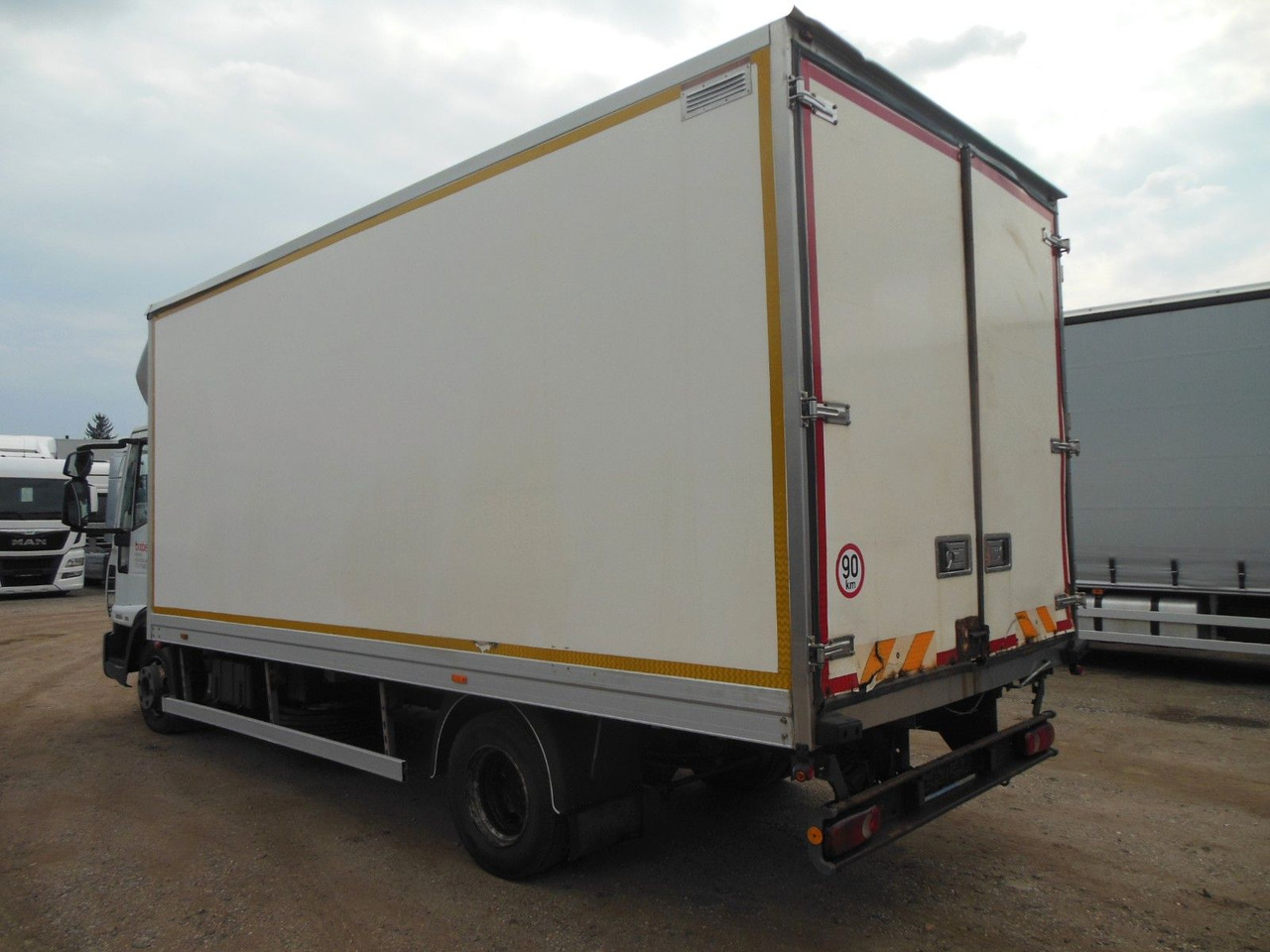 Iveco EUROCARGO 75E14 - Лекотоварен автомобил фургон: снимка 4 Iveco EUROCARGO 75E14 - Лекотоварен автомобил фургон: снимка 4