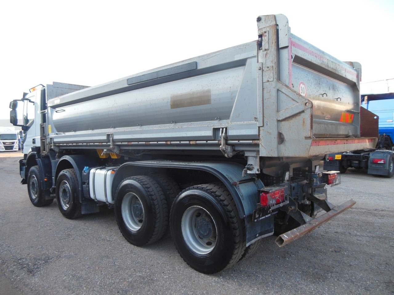 Iveco STRALIS X-WAY 480, 8X4, BORDMATIC, AHK, TOP!!! - Самосвал камион: снимка 4 Iveco STRALIS X-WAY 480, 8X4, BORDMATIC, AHK, TOP!!! - Самосвал камион: снимка 4
