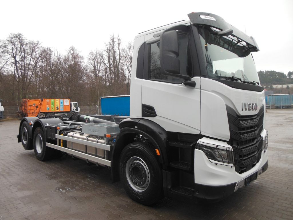 Iveco X-WAY AD 280X46, 6X2, LENK/LIFT, TNH 20T,SOFORT! - Мултилифт с кука камион: снимка 2 Iveco X-WAY AD 280X46, 6X2, LENK/LIFT, TNH 20T,SOFORT! - Мултилифт с кука камион: снимка 2