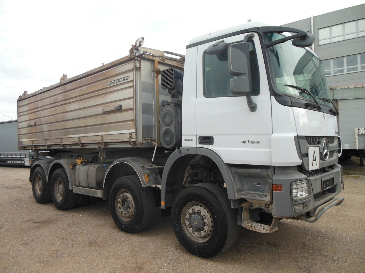 Mercedes-Benz ACTROS 4144, 8X6, 3 PEDALE, MEILLER, BODRMATIC - Самосвал камион: снимка 2 Mercedes-Benz ACTROS 4144, 8X6, 3 PEDALE, MEILLER, BODRMATIC - Самосвал камион: снимка 2