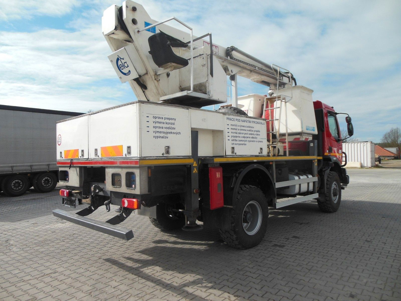 Renault MIDLUM 220.14,4X4,HUBARBEITBÜHNE 16,5M, ISOLIERT - Автовишка: снимка 3 Renault MIDLUM 220.14,4X4,HUBARBEITBÜHNE 16,5M, ISOLIERT - Автовишка: снимка 3