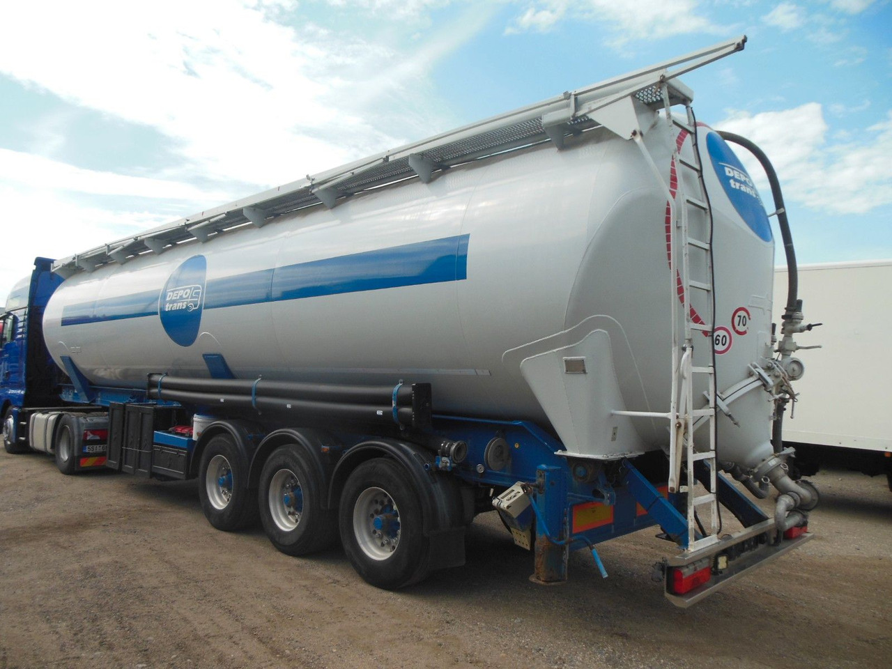 Spitzer SK 2460 CAL, 60.000 L - Цистерна за насипни товари: снимка 4 Spitzer SK 2460 CAL, 60.000 L - Цистерна за насипни товари: снимка 4