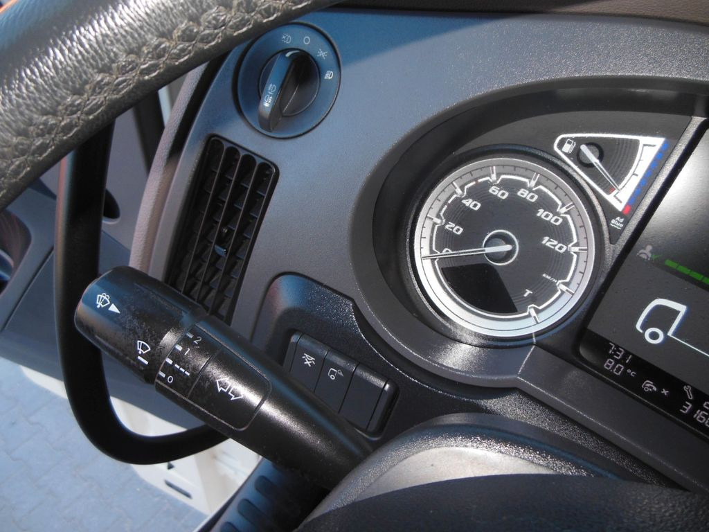 Влекач DAF XF106.480 SSC, LIMITED EDITION, STANDKLIMA, TOP! DAF XF106.480 SSC, LIMITED EDITION, STANDKLIMA, TOP!: снимка 14 Влекач DAF XF106.480 SSC, LIMITED EDITION, STANDKLIMA, TOP! DAF XF106.480 SSC, LIMITED EDITION, STANDKLIMA, TOP!: снимка 14