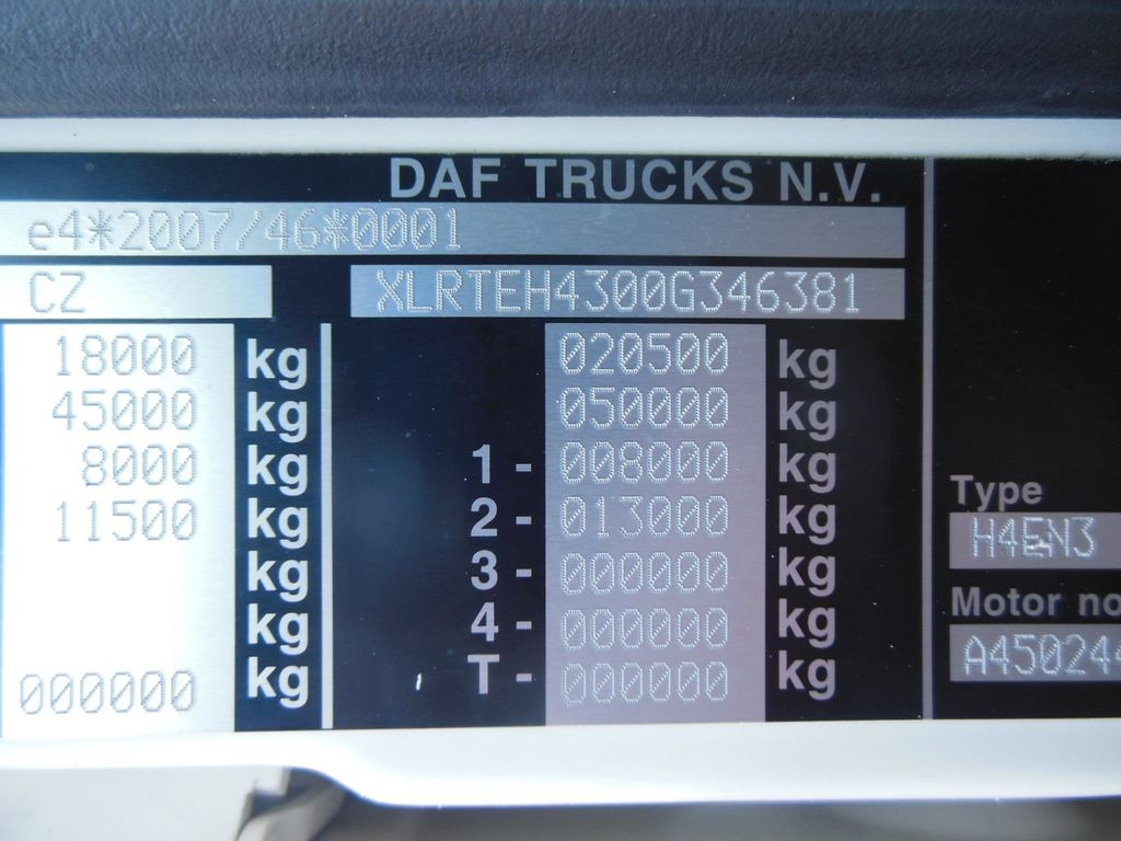 Влекач DAF XF106.480 SSC, LIMITED EDITION, STANDKLIMA, TOP! DAF XF106.480 SSC, LIMITED EDITION, STANDKLIMA, TOP!: снимка 21 Влекач DAF XF106.480 SSC, LIMITED EDITION, STANDKLIMA, TOP! DAF XF106.480 SSC, LIMITED EDITION, STANDKLIMA, TOP!: снимка 21