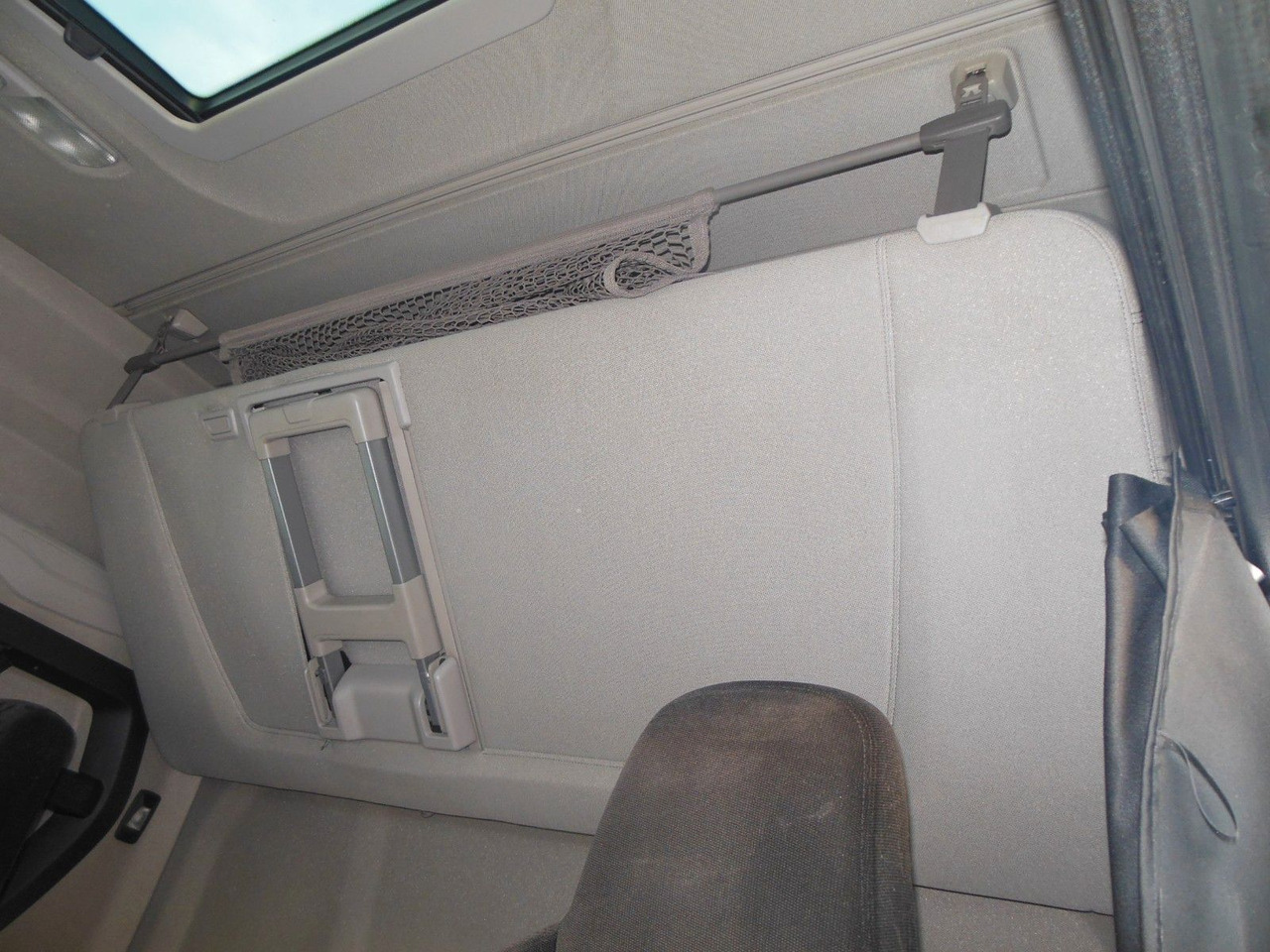 Влекач Scania R 410, STANDART, RETARDER, STANDKLIMA, TOP!!!: снимка 13