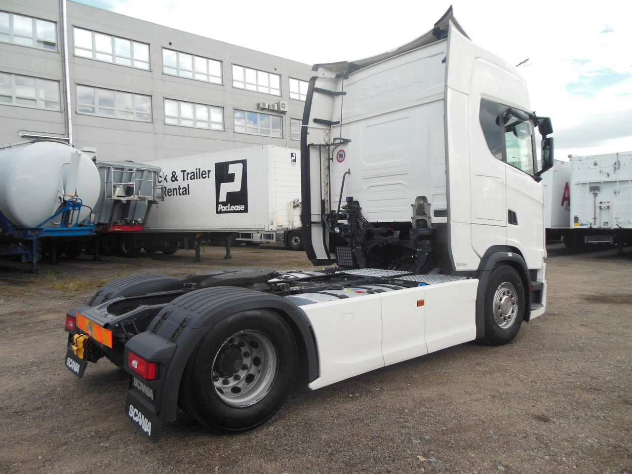 Scania S 450, VOLL LUFT, RETARDER, STANDKLIMA, TOP - Влекач: снимка 3 Scania S 450, VOLL LUFT, RETARDER, STANDKLIMA, TOP - Влекач: снимка 3