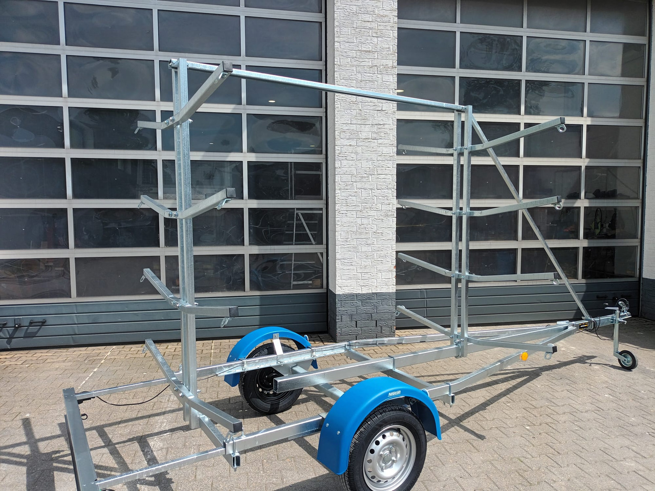 Bootsanhänger Boattrailer Neptun NAVY N7-17 KY Kanu Kajak SUP Board Gestell 750kg Modell 2024 - Колесар за лодка: снимка 2 Bootsanhänger Boattrailer Neptun NAVY N7-17 KY Kanu Kajak SUP Board Gestell 750kg Modell 2024 - Колесар за лодка: снимка 2