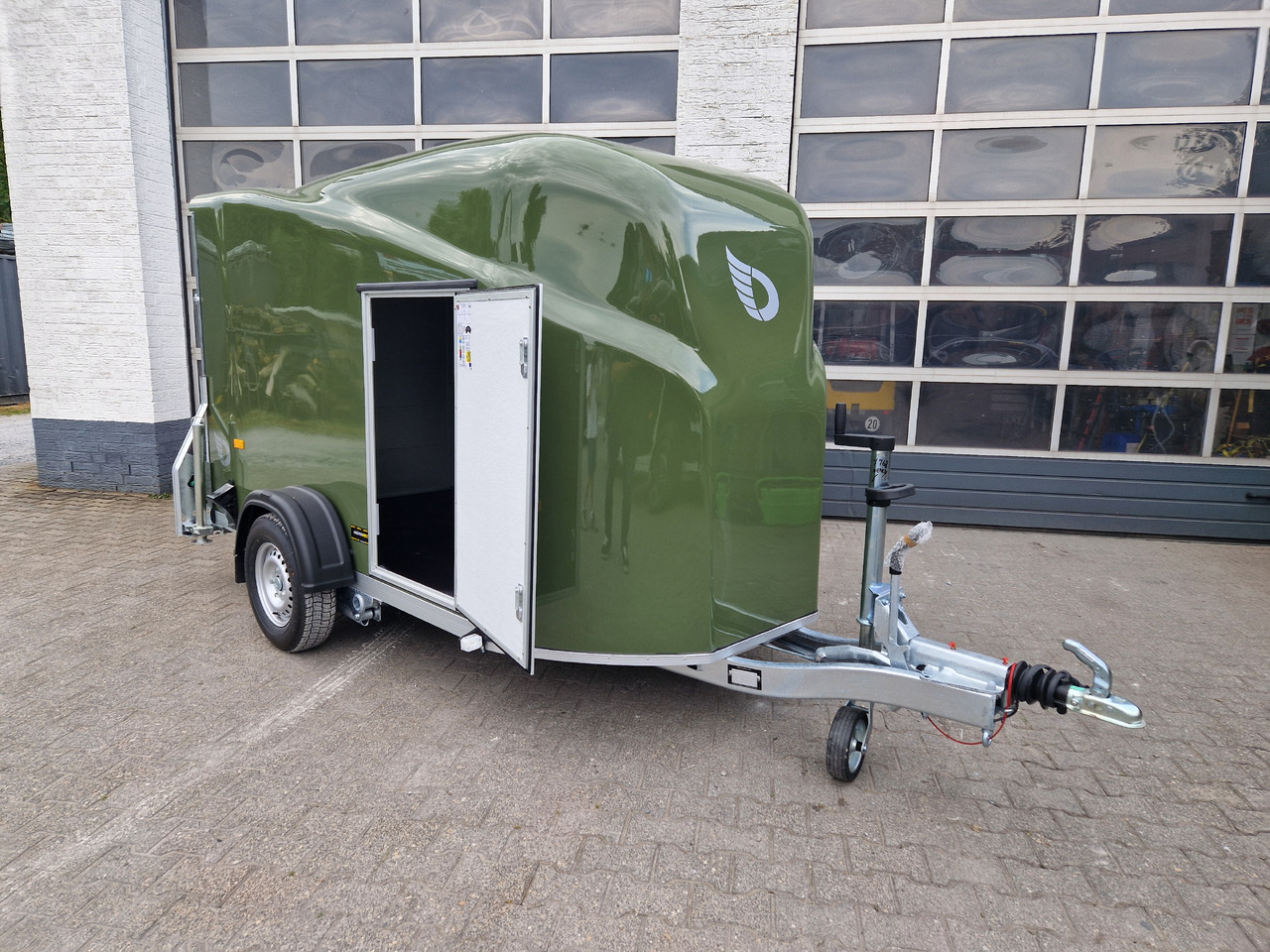 Debon Cargo 1300 300x152x168cm natur green Seitentür Pullman 1300kg 100km/H - Затворена каросерия ремарке: снимка 2 Debon Cargo 1300 300x152x168cm natur green Seitentür Pullman 1300kg 100km/H - Затворена каросерия ремарке: снимка 2