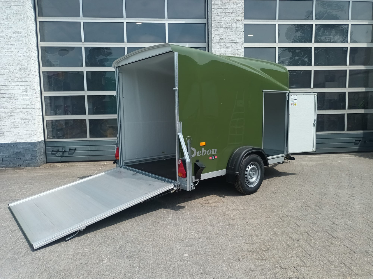 Debon Cargo 1300 300x152x168cm natur green Seitentür Pullman 1300kg 100km/H Juli Aktion 2025 - Ремарке за кола: снимка 1 Debon Cargo 1300 300x152x168cm natur green Seitentür Pullman 1300kg 100km/H Juli Aktion 2025 - Ремарке за кола: снимка 1