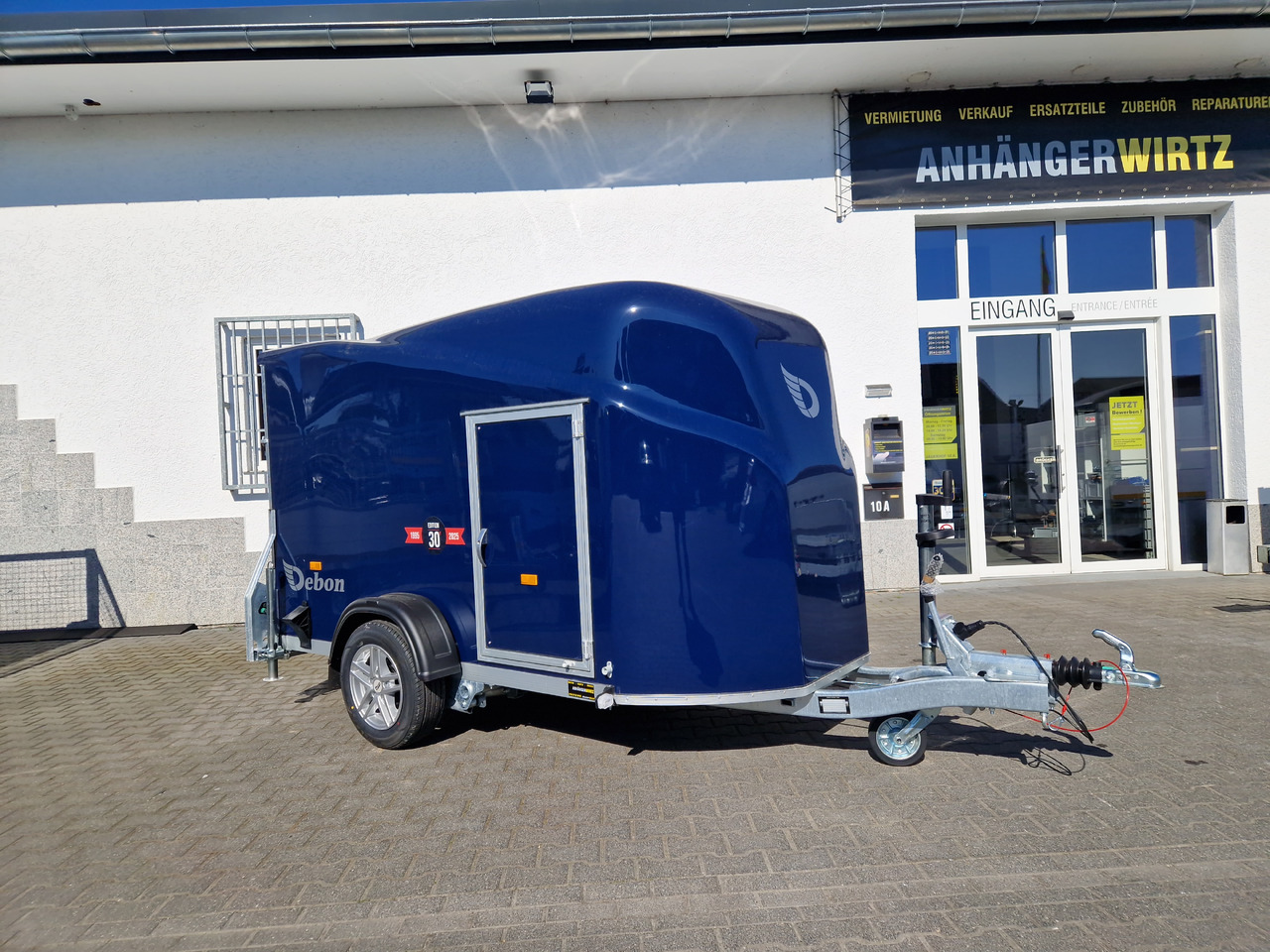 Debon Cargo 1300 300x152x168cm royal blau Seitentür Alufelgen Pullman 1300kg 100km/H Modell 2025 - Ремарке за кола: снимка 2 Debon Cargo 1300 300x152x168cm royal blau Seitentür Alufelgen Pullman 1300kg 100km/H Modell 2025 - Ремарке за кола: снимка 2
