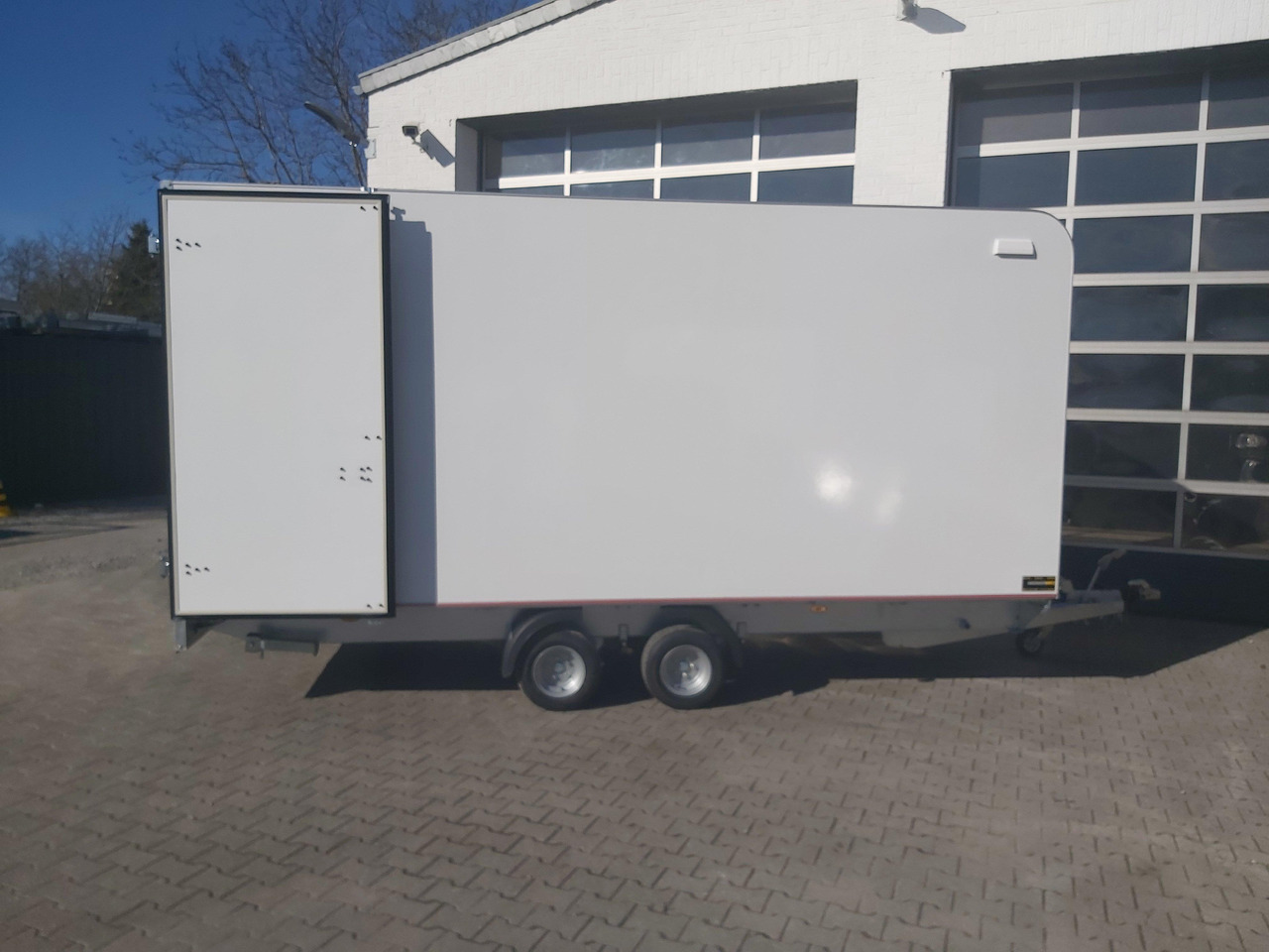 Затворена каросерия ремарке Hochlader Koffer TFSP 470T.00 470x220x210cm aero Zurrsystem 10" 100km/H 2700kg: снимка 9 Затворена каросерия ремарке Hochlader Koffer TFSP 470T.00 470x220x210cm aero Zurrsystem 10" 100km/H 2700kg: снимка 9