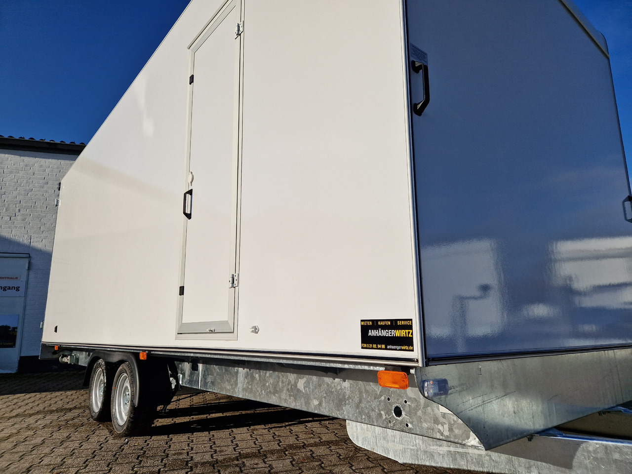 Hochlader Koffer TFSP 600T.00 600x220x220cm aero Zurrsys. Seitentür IL 13" (XXXL+) 3500kg - Затворена каросерия ремарке: снимка 3 Hochlader Koffer TFSP 600T.00 600x220x220cm aero Zurrsys. Seitentür IL 13" (XXXL+) 3500kg - Затворена каросерия ремарке: снимка 3