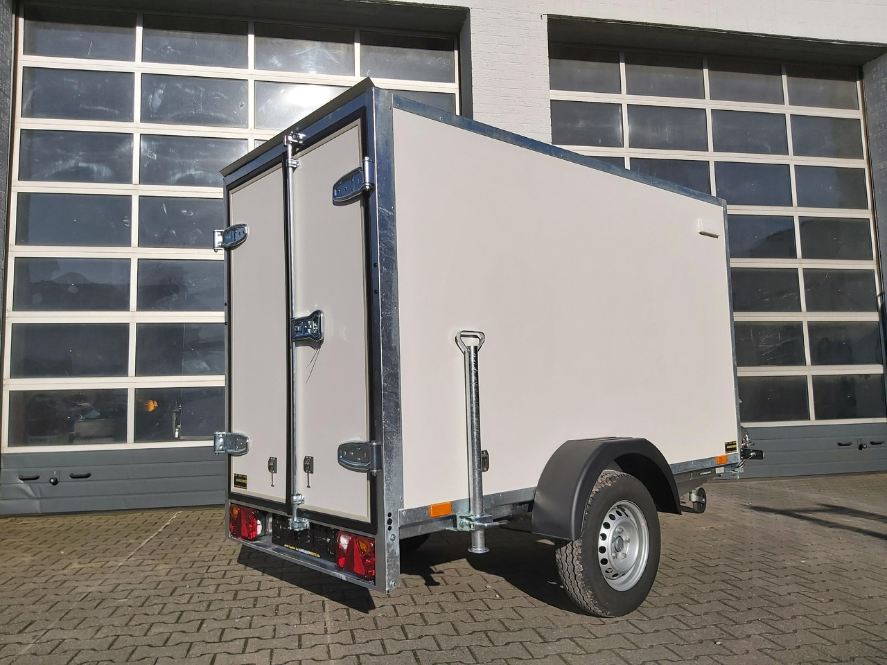 Kargo TFD 250.00 250x125x150cm Zurrsystem (S) 100 km/H 1300kg - Затворена каросерия ремарке: снимка 4 Kargo TFD 250.00 250x125x150cm Zurrsystem (S) 100 km/H 1300kg - Затворена каросерия ремарке: снимка 4