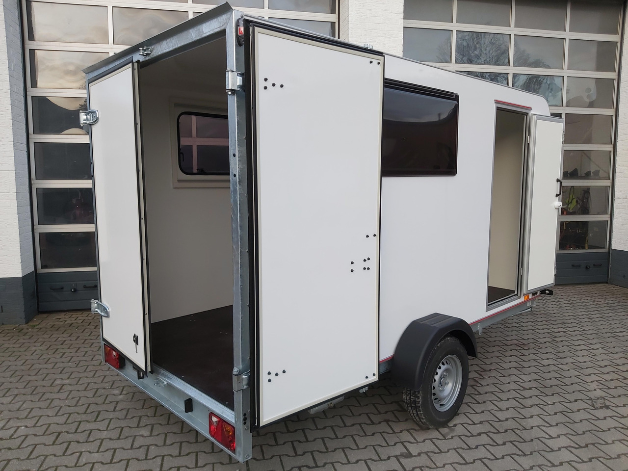 Koffer Sport Camp TFS 360.00 360x180x190cm aero Seitentür 2 Fenster+ DL IL 230V 1300kg 100km/H - Каравана: снимка 4 Koffer Sport Camp TFS 360.00 360x180x190cm aero Seitentür 2 Fenster+ DL IL 230V 1300kg 100km/H - Каравана: снимка 4