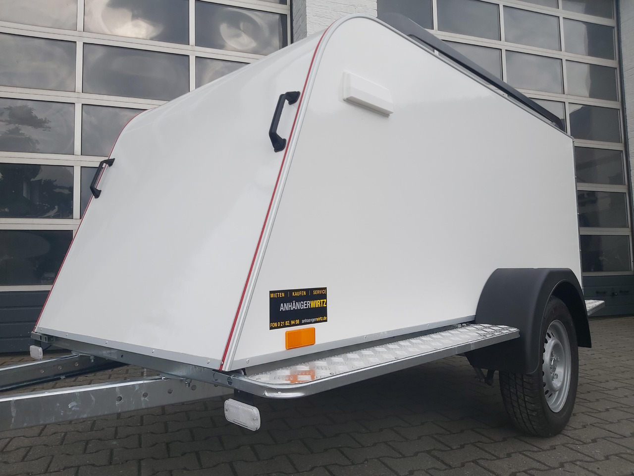 Kofferanhänger TF4 S Midi 250x110x90cm aerodynamisch Trittbretter Dachreling (S) 100km/H 750kg - Затворена каросерия ремарке: снимка 4 Kofferanhänger TF4 S Midi 250x110x90cm aerodynamisch Trittbretter Dachreling (S) 100km/H 750kg - Затворена каросерия ремарке: снимка 4