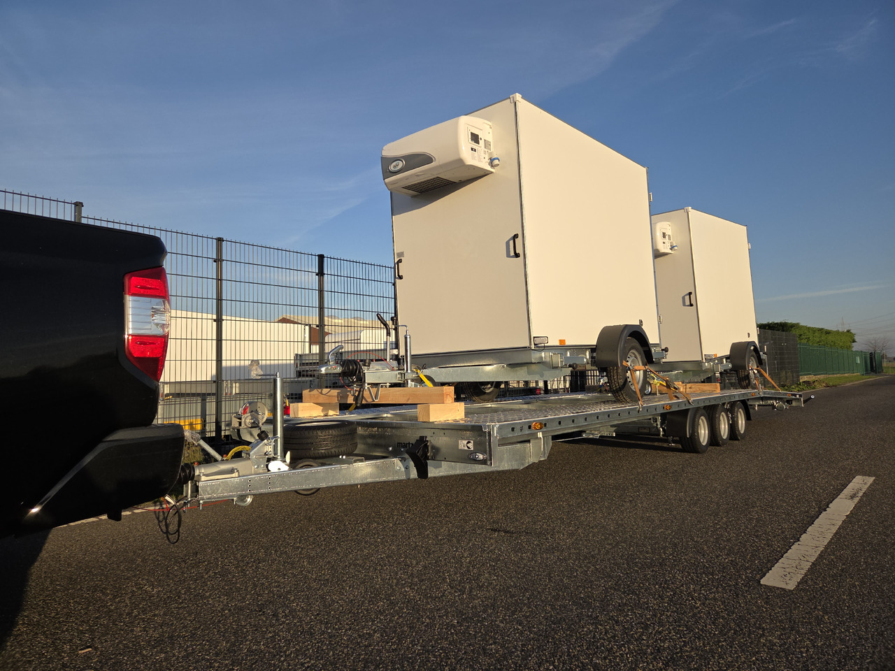 Martz Cartrailer GT PLUS 850/3 S 3,5T 850x215cm Lohr Blech Fahrschienen Rampen Tridem 3500kg 100km/H - Автовоз ремарке: снимка 1 Martz Cartrailer GT PLUS 850/3 S 3,5T 850x215cm Lohr Blech Fahrschienen Rampen Tridem 3500kg 100km/H - Автовоз ремарке: снимка 1