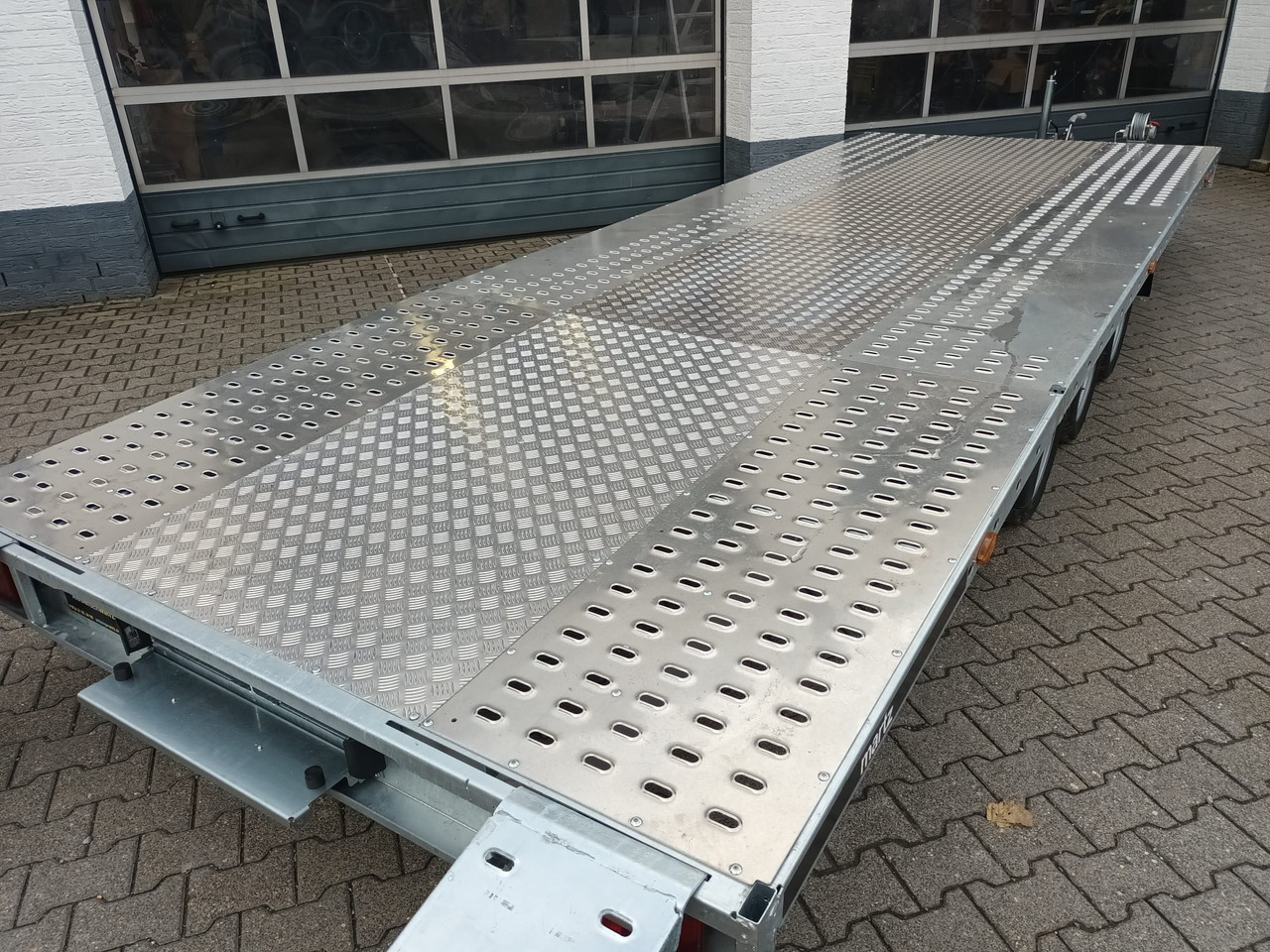 Martz GT UNIDECK PLUS 600/3 S 615x205cm Lohr Stahl & Aluboden Tridem 13" 3500kg - Бордово ремарке/ Платформа: снимка 3 Martz GT UNIDECK PLUS 600/3 S 615x205cm Lohr Stahl & Aluboden Tridem 13" 3500kg - Бордово ремарке/ Платформа: снимка 3