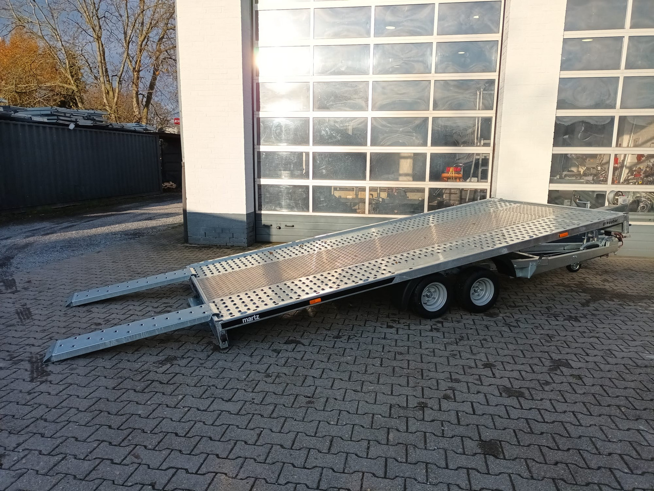 Martz GT kipp 450/2 S 450x215cm easyload ankippbar Lohr Stahl & Aluboden Seilwinde 10" 3000kg - Ремарке за строителна техника: снимка 3 Martz GT kipp 450/2 S 450x215cm easyload ankippbar Lohr Stahl & Aluboden Seilwinde 10" 3000kg - Ремарке за строителна техника: снимка 3