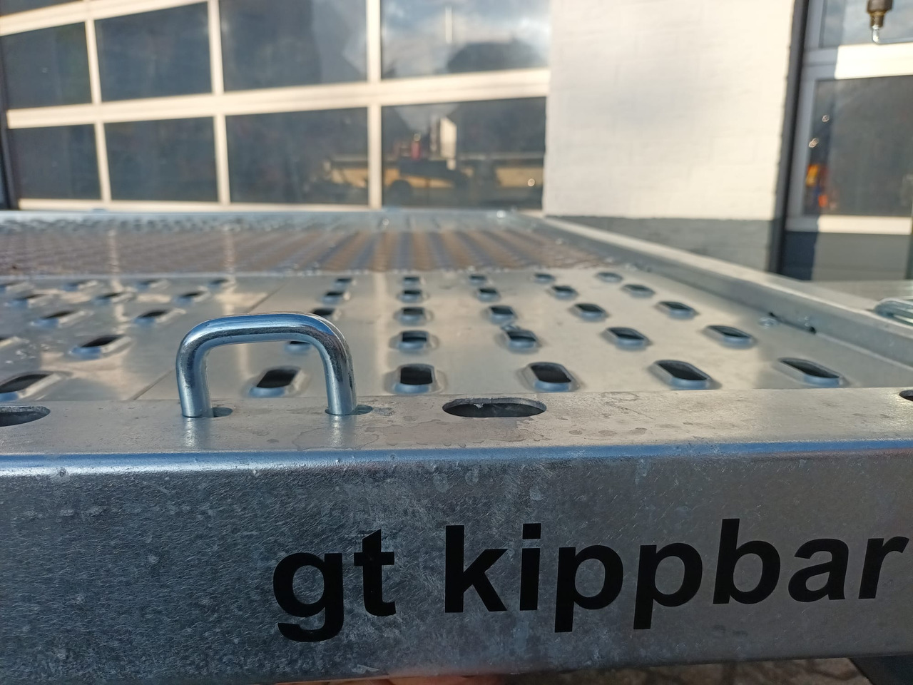 Martz GT kipp 450/2 S 450x215cm easyload ankippbar Lohr Stahl & Aluboden Seilwinde 10" 3000kg - Ремарке за строителна техника: снимка 2 Martz GT kipp 450/2 S 450x215cm easyload ankippbar Lohr Stahl & Aluboden Seilwinde 10" 3000kg - Ремарке за строителна техника: снимка 2