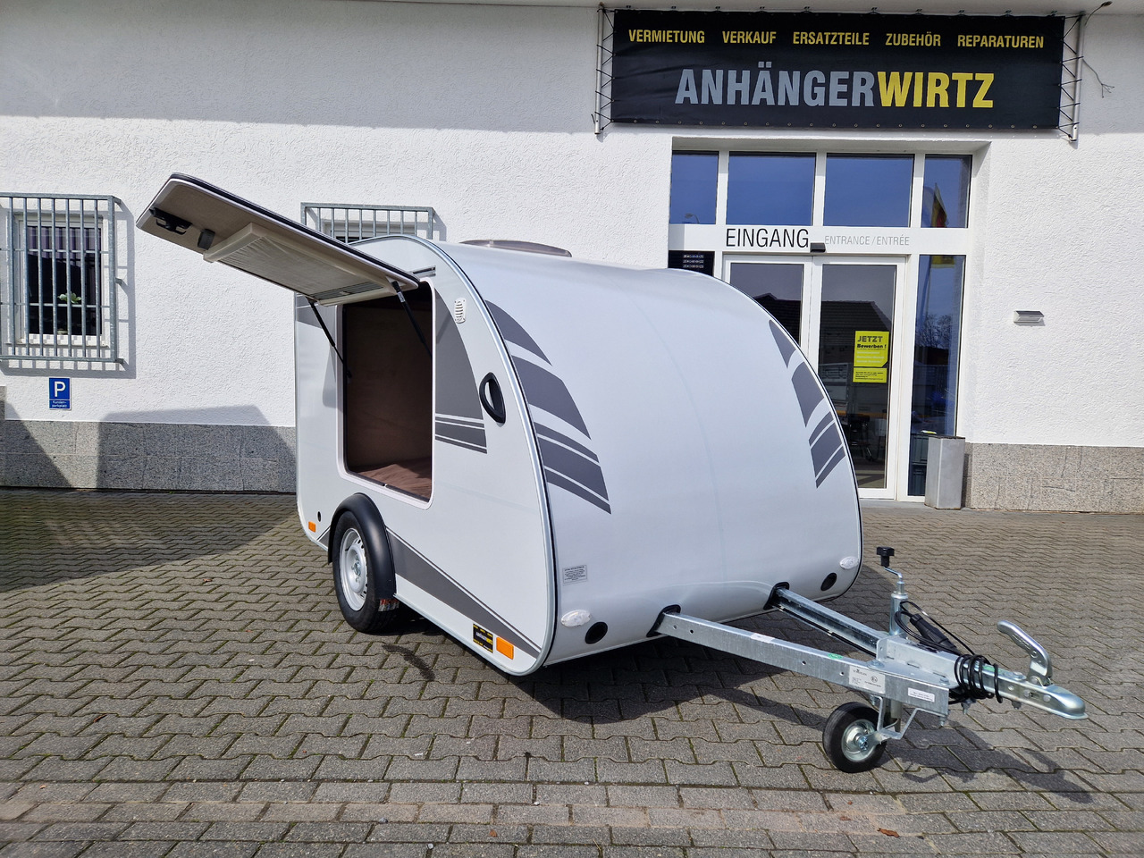 Mini Camper Mini Tommy TMC25 Basic 252x140x121cm 100 km/H 750kg ungebremst Januar AKTION - Каравана: снимка 2 Mini Camper Mini Tommy TMC25 Basic 252x140x121cm 100 km/H 750kg ungebremst Januar AKTION - Каравана: снимка 2