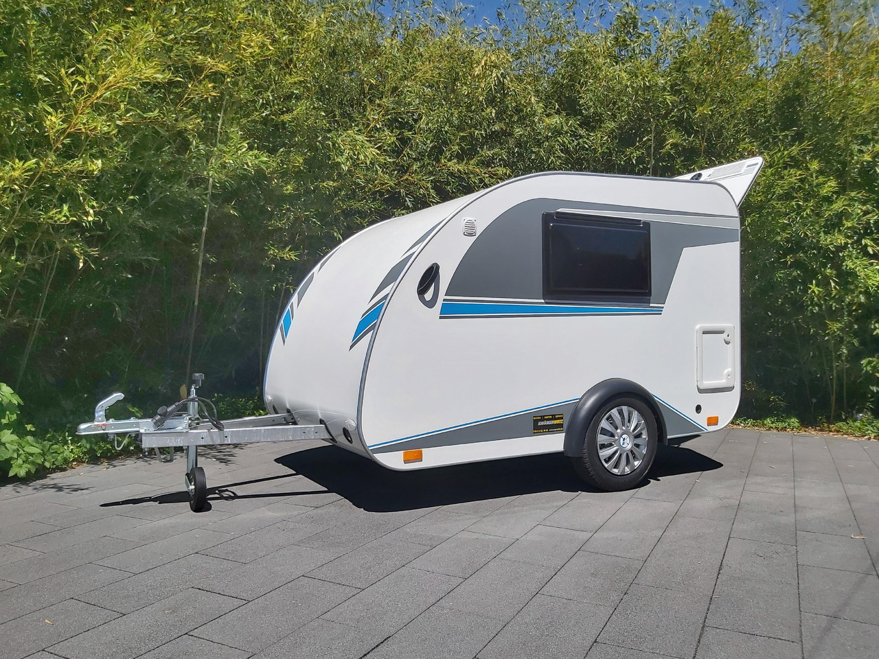 Mini Camper Mini Tommy TMC25 Basic V1 252x140x121cm Küche 100km/H 750kg ohne Bremse Winter Aktion - Каравана: снимка 5 Mini Camper Mini Tommy TMC25 Basic V1 252x140x121cm Küche 100km/H 750kg ohne Bremse Winter Aktion - Каравана: снимка 5