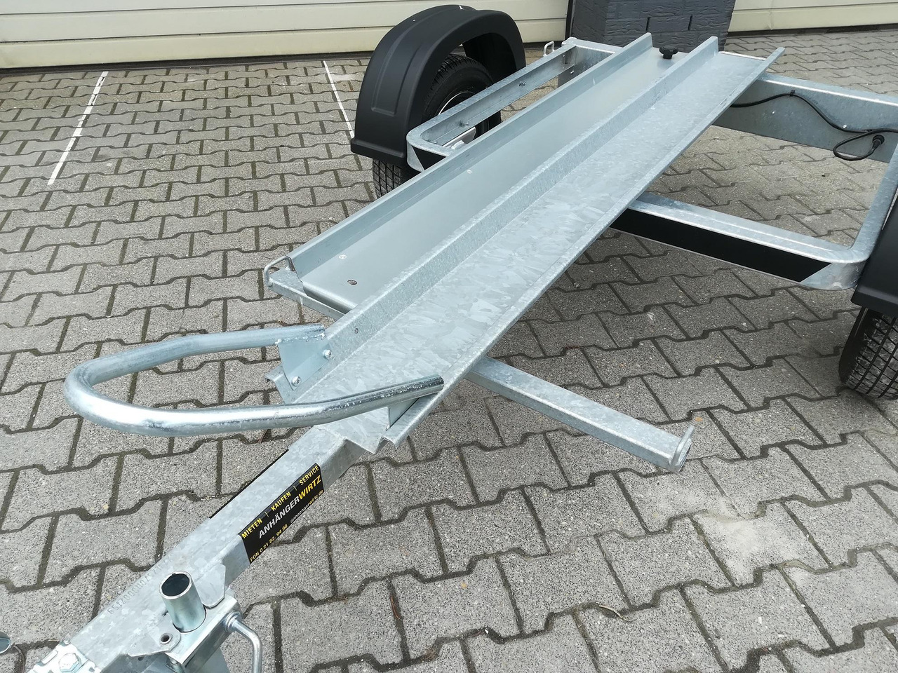 Motorradanhänger Moto 1 750 200x107cm 1ner Motorrad Januar Online Angebot - Ремарке за мотор: снимка 4 Motorradanhänger Moto 1 750 200x107cm 1ner Motorrad Januar Online Angebot - Ремарке за мотор: снимка 4