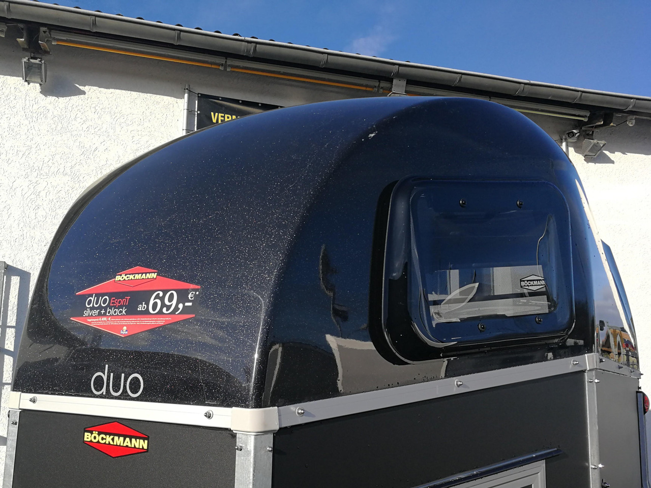 Pferdeanhänger Böckmann DUO Esprit silver black Sattelkammer Aluboden Trittschutz 2400kg 100 km/H - Ремарке за коне: снимка 4 Pferdeanhänger Böckmann DUO Esprit silver black Sattelkammer Aluboden Trittschutz 2400kg 100 km/H - Ремарке за коне: снимка 4