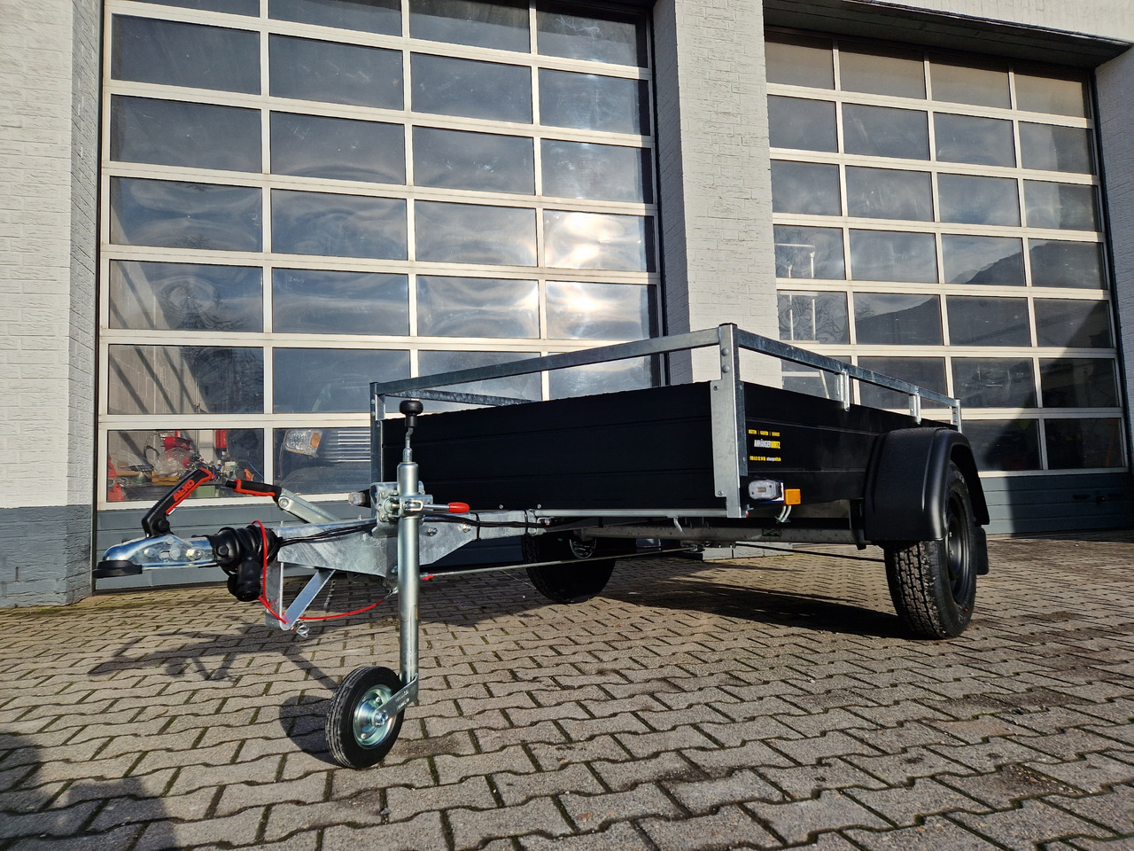 Saris Anhänger DV135 McAlu Pro MP 255x133x43cm blackline (S) 1350kg black deal Aktion - Ремарке за кола: снимка 5 Saris Anhänger DV135 McAlu Pro MP 255x133x43cm blackline (S) 1350kg black deal Aktion - Ремарке за кола: снимка 5