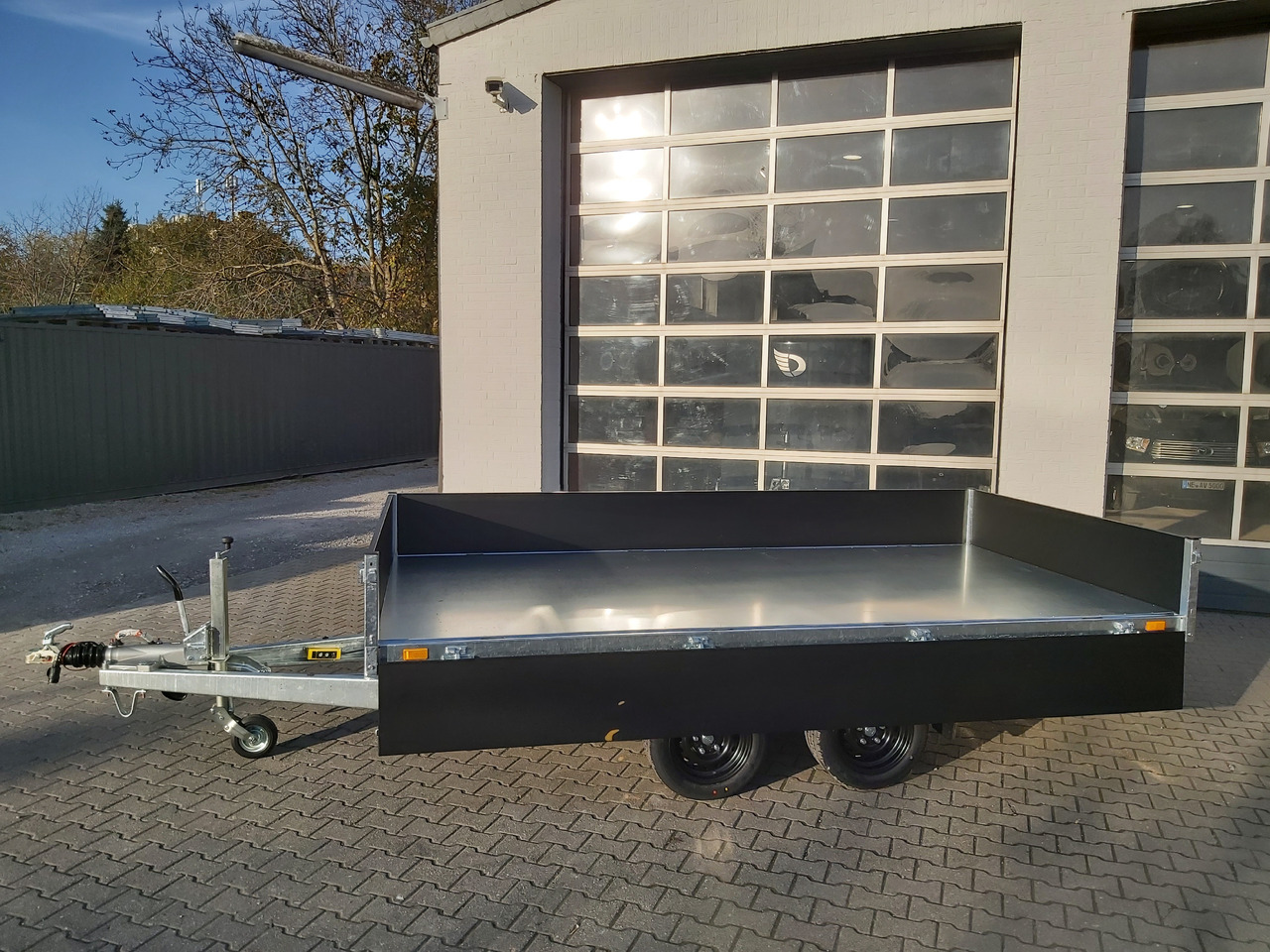 Saris Kipper K3 356 184 3500 2 E 356x184x35cm black edition Elektro Rampen Stützen (L) 3500kg - Самосвал ремарке: снимка 2 Saris Kipper K3 356 184 3500 2 E 356x184x35cm black edition Elektro Rampen Stützen (L) 3500kg - Самосвал ремарке: снимка 2