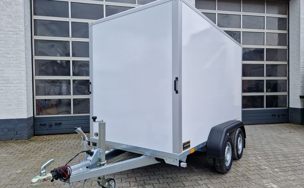 Saris Koffer GO 306 154 180 2000 2 306x154x180cm GFK weiss (M) 2000kg - Затворена каросерия ремарке: снимка 1 Saris Koffer GO 306 154 180 2000 2 306x154x180cm GFK weiss (M) 2000kg - Затворена каросерия ремарке: снимка 1