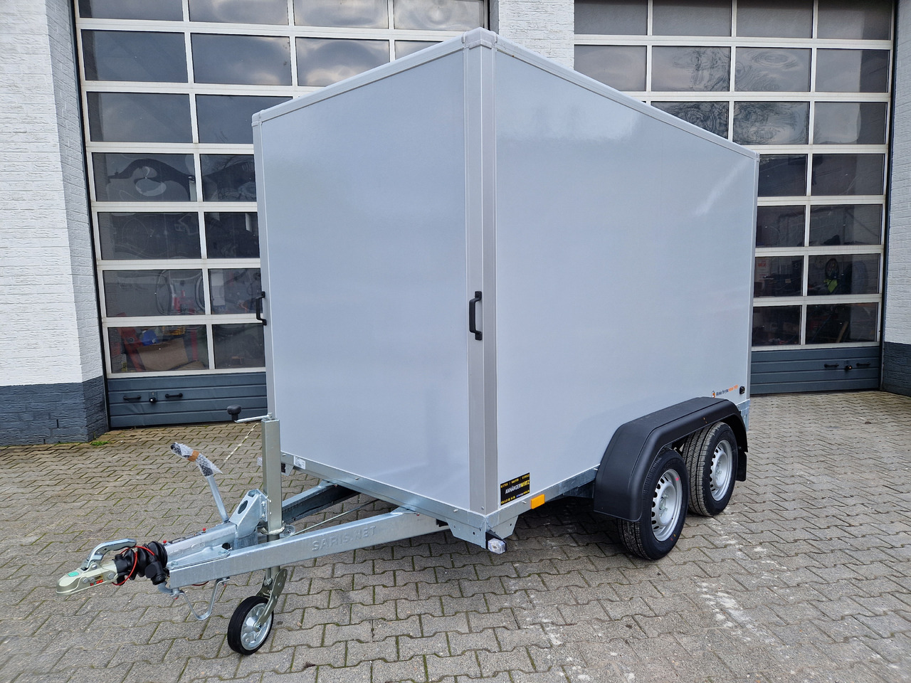 Saris Koffer GO 306 154 180 2700 2 306x154x180cm GFK grau (M) 2700kg Modell 2024 - Затворена каросерия ремарке: снимка 1 Saris Koffer GO 306 154 180 2700 2 306x154x180cm GFK grau (M) 2700kg Modell 2024 - Затворена каросерия ремарке: снимка 1