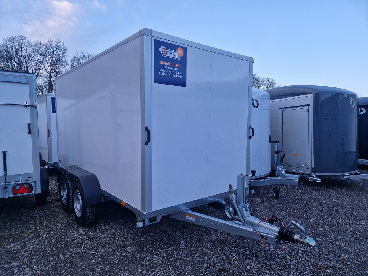 Saris Koffer GO 3506 169 180 2700 2 356x169x180cm weiss GFK (L) 2700kg Modell 2024 - Затворена каросерия ремарке: снимка 1 Saris Koffer GO 3506 169 180 2700 2 356x169x180cm weiss GFK (L) 2700kg Modell 2024 - Затворена каросерия ремарке: снимка 1