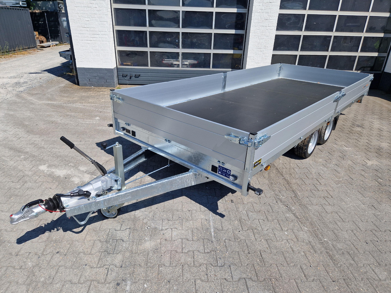 Saris PL HD 506 204 3500 2 506x204x35cm heavy duty LED Beleuchtung (XXL) Modell 2023 - Бордово ремарке/ Платформа: снимка 3 Saris PL HD 506 204 3500 2 506x204x35cm heavy duty LED Beleuchtung (XXL) Modell 2023 - Бордово ремарке/ Платформа: снимка 3