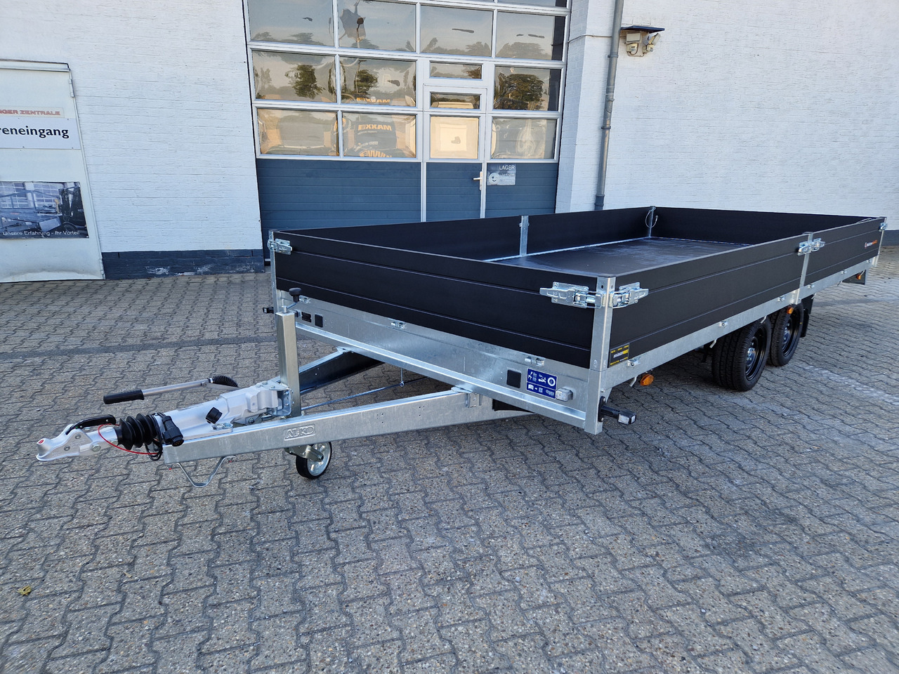 Saris PL HD 506 224 3500 2 506x224x35cm heavy duty blackline LED Beleuchtung (XXL) 3500kg - Бордово ремарке/ Платформа: снимка 1 Saris PL HD 506 224 3500 2 506x224x35cm heavy duty blackline LED Beleuchtung (XXL) 3500kg - Бордово ремарке/ Платформа: снимка 1
