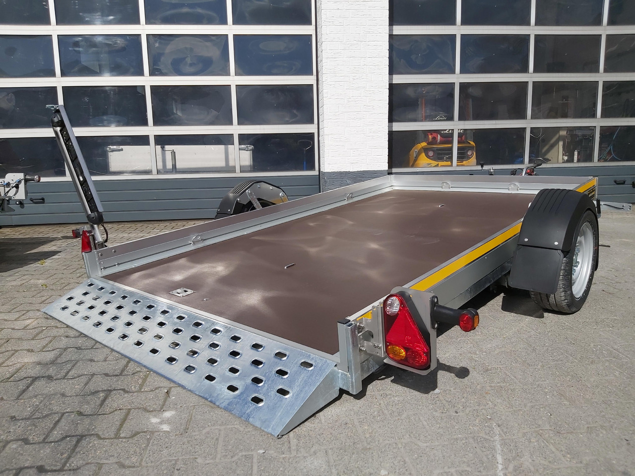 Senklift Anhänger MSL 1730/176 301x176x10cm yellow Plattform hydraulisch absenkbar 1750kg - Ремарке за кола: снимка 1 Senklift Anhänger MSL 1730/176 301x176x10cm yellow Plattform hydraulisch absenkbar 1750kg - Ремарке за кола: снимка 1